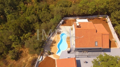 IMB Nekretnine Dubrovnik - PRILIKA - AKCIJSKA CIJENA!! | Kuća s bazenom | Prekrasno okruženje s dosta zelenila | Privatnost | Dubrovnik okolica