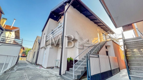 ZAGREB, DONJA DUBRAVA | KUĆA S DVA STANA, PRILIKA ZA INVESTICIJU